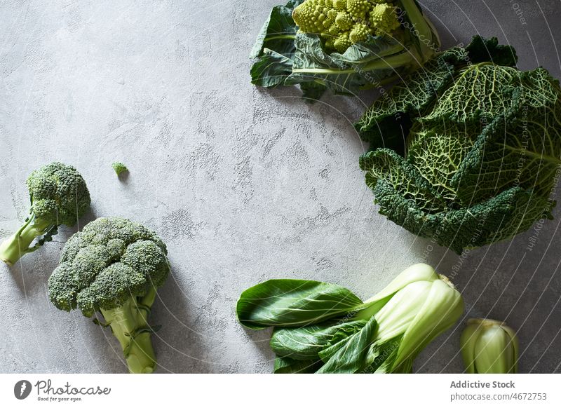 Draufsicht Gemüse Zusammensetzung Frucht Lebensmittel Kohlgewächse frisch organisch Gesundheit Hintergrund Bestandteil roh Brokkoli Diät Top grün natürlich weiß