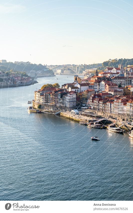 Das Stadtzentrum von Porto im Herbst Portugal stadt porto Europa Architektur historisch urban Wahrzeichen Portugiesisch Tourismus Großstadt Anziehungskraft