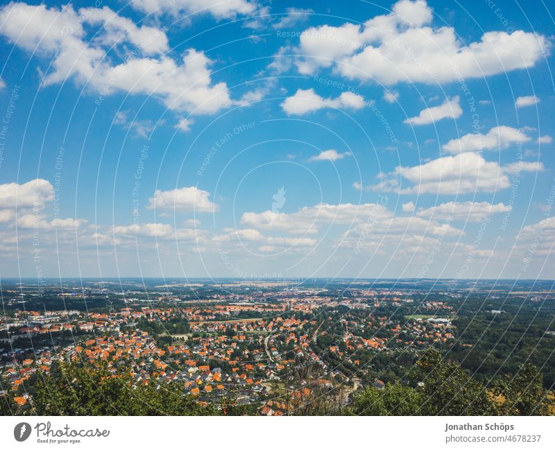 Ausblick von Landeskrone Görlitz Berg Aussicht Landschaft Wolken Sachsen Grenzgebiet Außenaufnahme Himmel Natur Tourismus Berge u. Gebirge Panorama (Aussicht)
