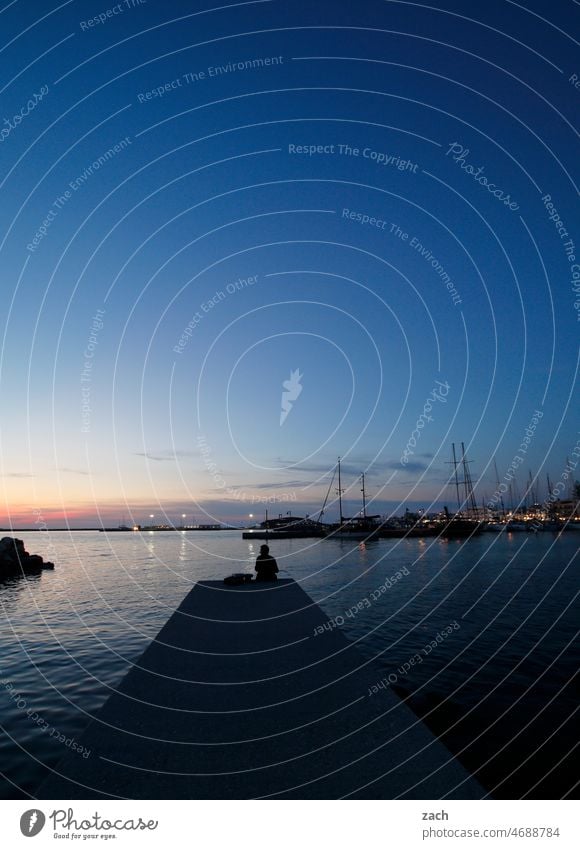 1500 entspannte Momente Angler Mann Hafen Meer blaue Stunde Sonnenuntergang Abend Langzeitbelichtung Dämmerung Naxos Griechenland Kykladen Insel