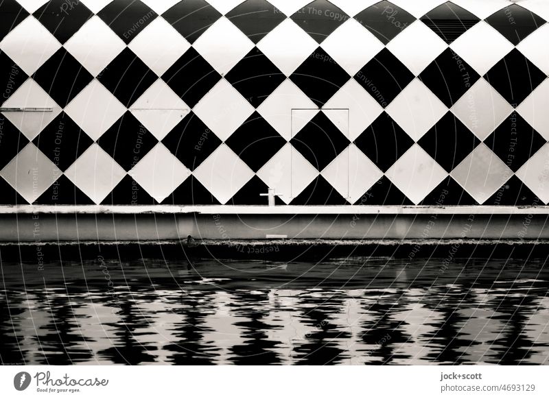 Karo schwarz + weiß Dampfer Ausflugsschiff Dekoration & Verzierung schwarzweiß kariert Strukturen & Formen Design Muster Reflexion & Spiegelung Stil abstrakt