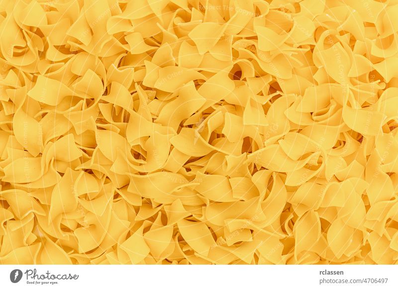 Tagliatelle Nudeln Textur Diät Ernährung essen Hartweizen Italienisch Kohlenhydrate Lebensmittel Spätzle Vegetarier roh Teigwaren ungekocht Weizen Ei Spaghetti