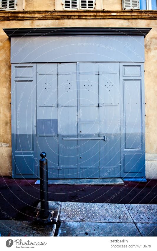 Marseille / Schaufenster, geschlossen alt altstadt architektur ferien frankreich historisch innenstadt kiez la panier marseille mittelalter mittelmeer