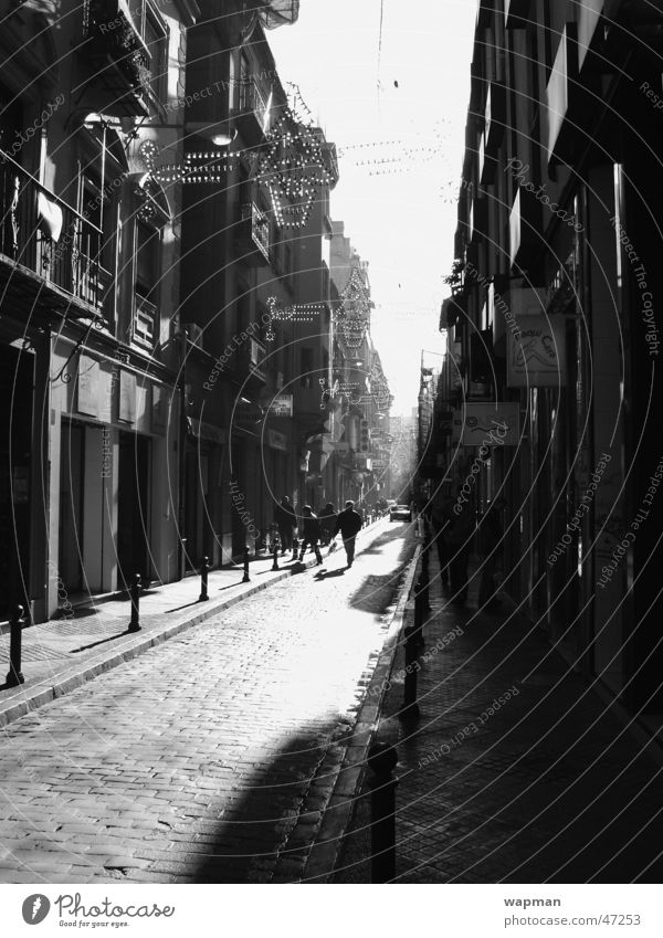 Granada Andalusien Spanien Gebäude Straße Schwarzweißfoto Schatten Kontrast