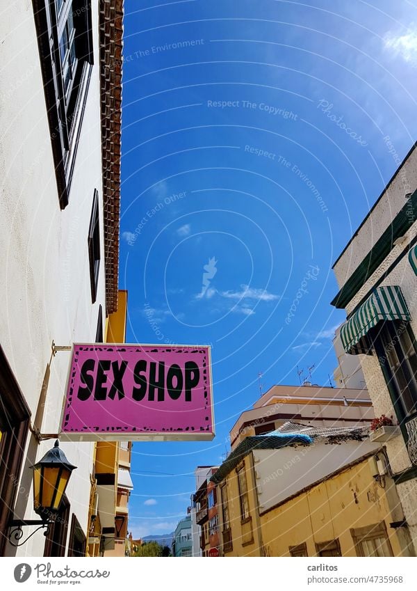 Sex Shop | Altstadt Puerto de la Cruz Kanarische Inseln Teneriffa Geschäft Schild Werbung Pink Blau Tourismus Urlaub Ferien & Urlaub & Reisen Kanaren Spanien