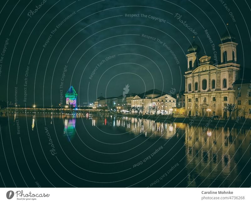 Luzern spiegelt luzern schweiz Farbfoto Spiegelung Spiegelungen Wasser Aufregung Kapellturm kapellbrücke Sehenswürdigkeit Himmel kirche Lichtspektakel Illu