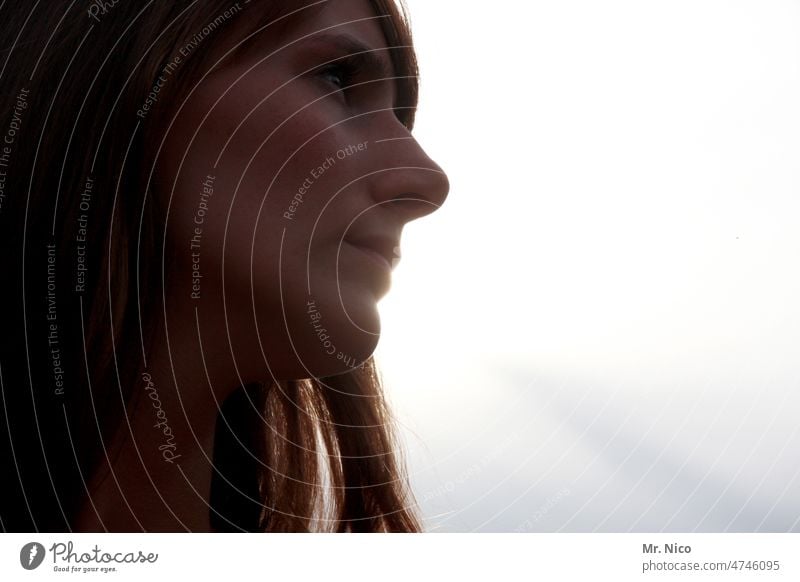 woman Frau Profil Nase Gesicht Silhouette Haare & Frisuren Haarsträhne Sonnenuntergang schön Wärme Lippen Kopf Schatten Licht Gegenlicht Sonnenlicht feminin