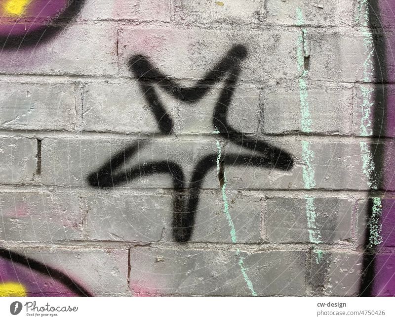 ☆ - gezeichnet & gemalt Stern Graffiti Stern (Symbol) Farbfoto Wand Menschenleer Außenaufnahme Chrom schwarz Detailaufnahme graphisch modern minimalistisch