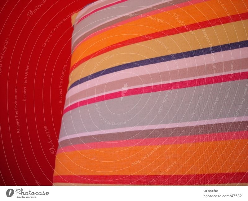 Bund ist Gesund rot gelb violett weiß Wand Raufasertapete Tapete weich Komplementärfarbe Licht zyan Spektralfarbe Raum Schaumstoff Polster Bett schön Streifen