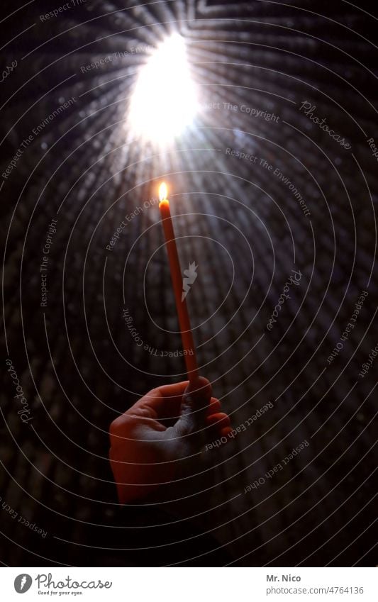 kerzenhalter Kapelle Religion & Glaube Ruhe Spiritualität Licht Kerzenflamme Kerzenschein Bauwerk Bruder-Klaus-Kapelle Hand Sonnenlicht Weihnachten & Advent