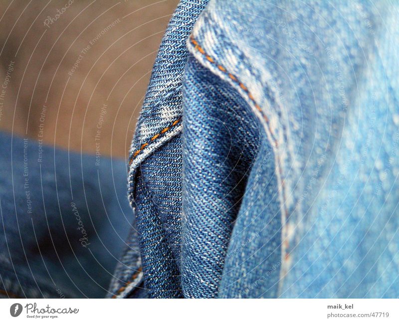 Jeans Hose Stoff Bekleidung Naht Jeanshose Beine blau blue Falte