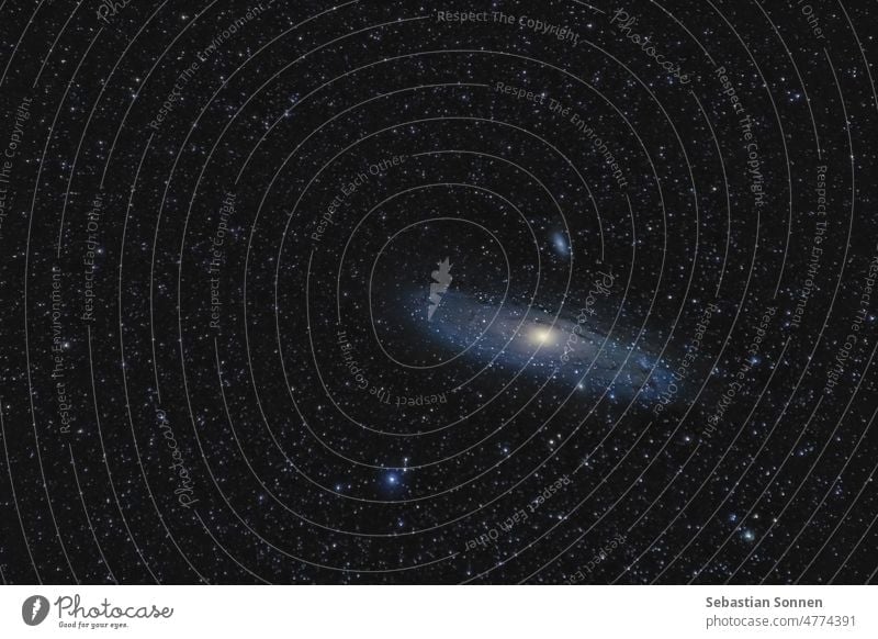 Die Andromedagalaxie M31 am Nachthimmel Galaxie Raum Astronomie Nebel Himmel Weltall tief interstellar Licht ngc 224 Umlaufbahn Teleskop glühen Plasma Stern