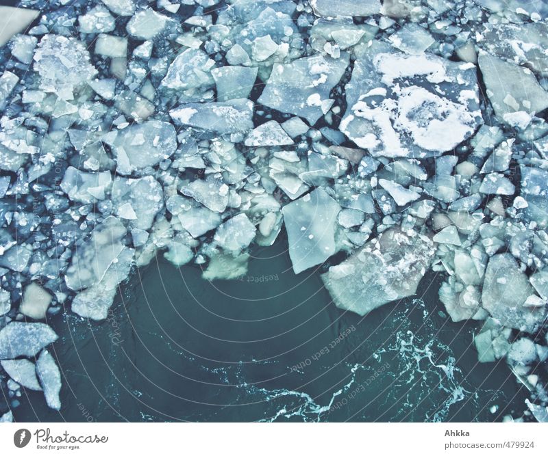 Klimawandel Natur Urelemente Wasser Winter Eis Frost Meer Stress Geschwindigkeit kalt nachhaltig Risiko Schwäche Trennung Unendlichkeit Vergänglichkeit