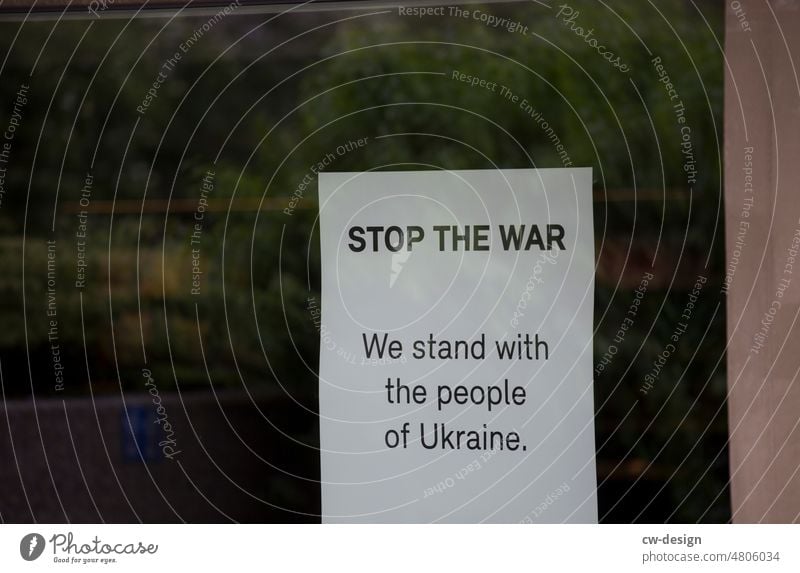 [hansa BER 2022] - STOP THE WAR Krieg Ukrainer Freiheit Frieden patriotisch Selbstständigkeit Patriotismus Symbol Nation Konflikt Europa Transparente Land