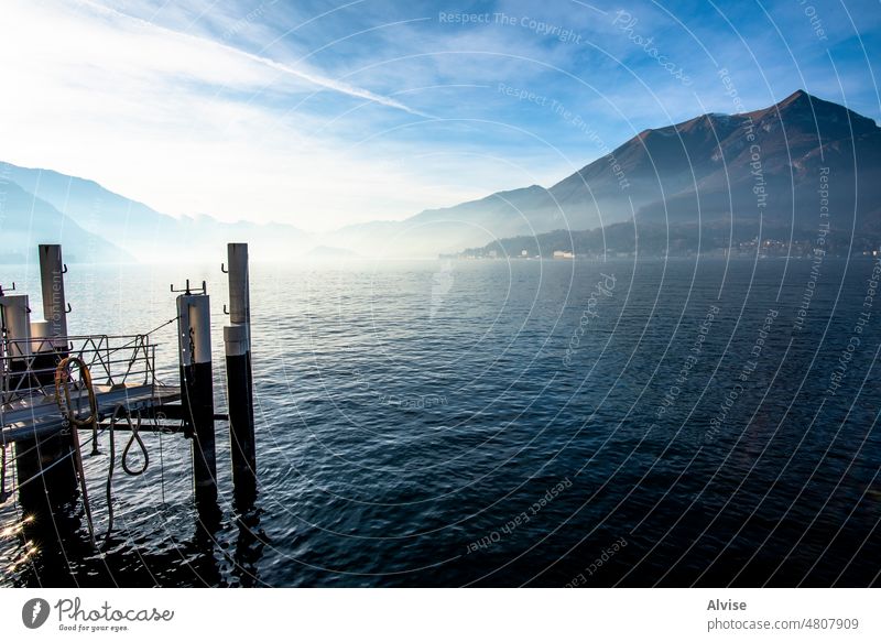 2021 12 30 Anlegestelle Bellagio und See Landschaft reisen Sonnenuntergang Tourismus Italien Natur Berge u. Gebirge Wasser Como Himmel farbenfroh schön Ansicht