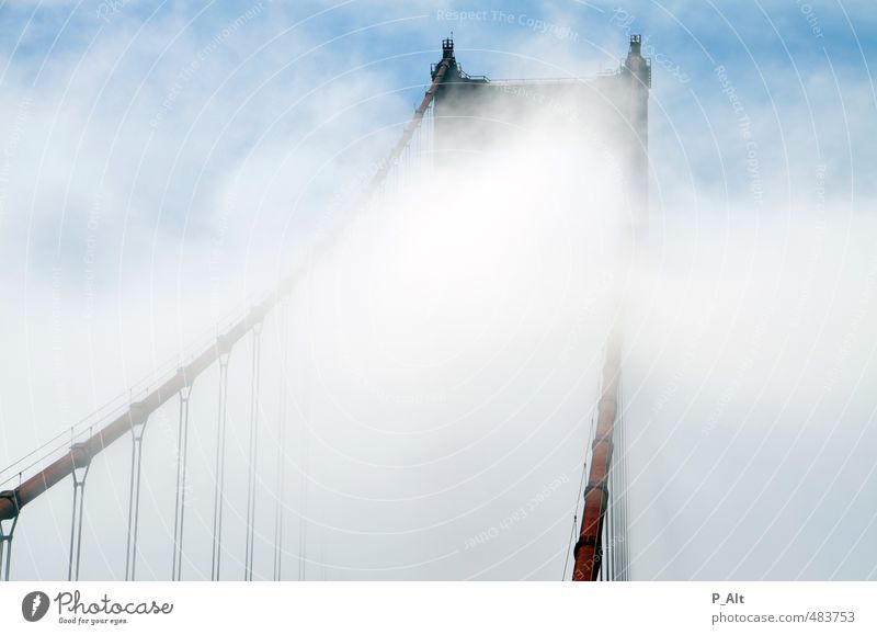 Heaven's Gate Brücke Gebäude Sehenswürdigkeit Wahrzeichen Golden Gate Bridge ästhetisch Bekanntheit hell hoch rot Nebel Wolken Wind Hafen Farbfoto Außenaufnahme