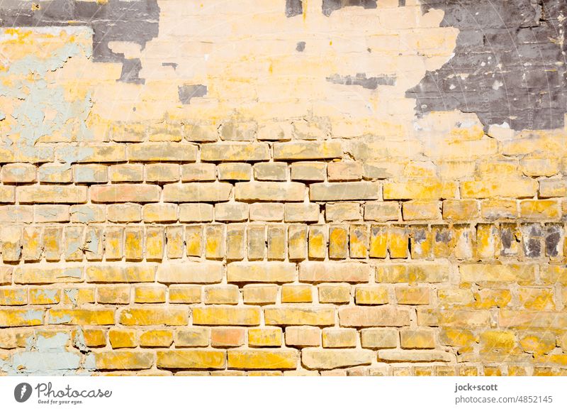 Backsteinmauer hat Schönheitsfehler Lost Place Mauer alt Wandel & Veränderung Zahn der Zeit Detailaufnahme Backsteinwand Strukturen & Formen Hintergrundbild