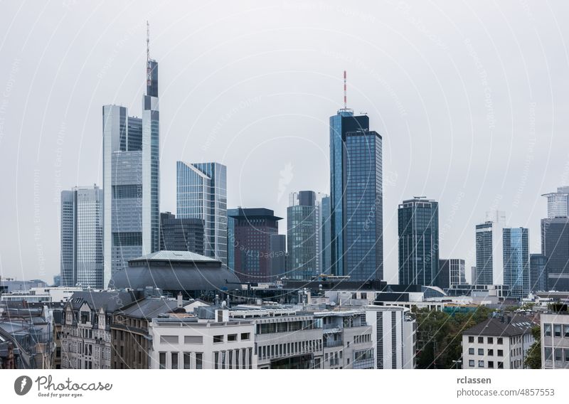 skyline des finanzplatzes frankfurt am main Architektur Ausblick Banken brexit Stadtbild Euro Gebäude Büro Europäische Union Europa reisen Zentrum Geschäfte