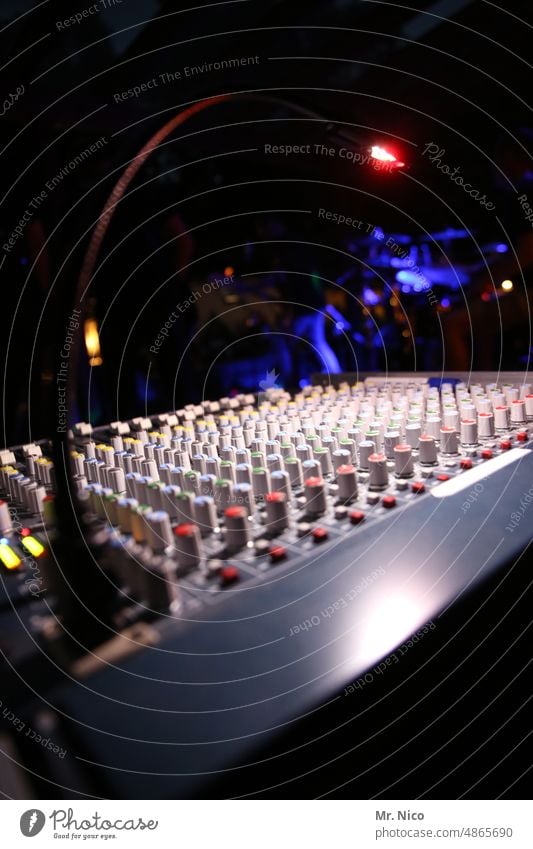 Mischpult Tontechnik Veranstaltungstechnik Musikproduktion Musikaufnahme Mixer Tonmischpult Audio-Mischpult Studio Technik & Technologie Entertainment