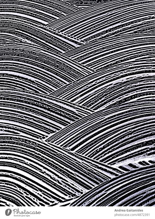 Muster aus weißem Schaum auf schwarzem Hintergrund, vertikal Strichmuster schwarz-weiß Struktur Bläschen Makro Detail Wischen Putzen wische putze