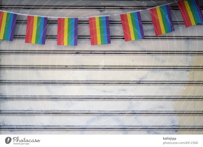 bunt gay Homosexualität mehrfarbig Farbe Licht Regenbogen Symbole & Metaphern Transgender Gleichstellung farbenfroh lgbtq Farbfoto Fahne blau Stolz Toleranz