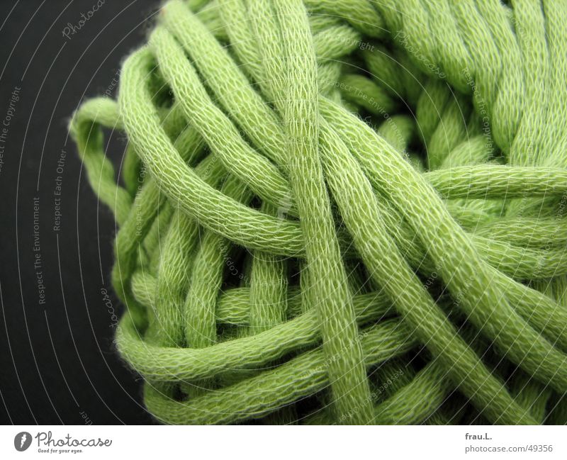 aufgewickelt Knäuel stricken Wollknäuel Wolle Handwerk grün Freizeit & Hobby Bekleidung Nähgarn Handarbeit