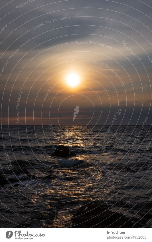 Sonnenuntergang über dem adriatischen Meer adriatisches Meer Adria Ferien & Urlaub & Reisen Kroatien Wellen Landschaft Himmel Außenaufnahme Menschenleer