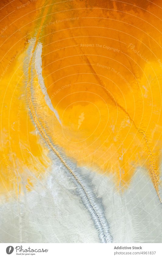 Farbenfrohe Texturen auf sandigem Terrain in einer Mine in Huelva Fluss kupfer Landschaft Sand Park farbenfroh orange gelb grau Natur Sulfid Chemikalie Hügel