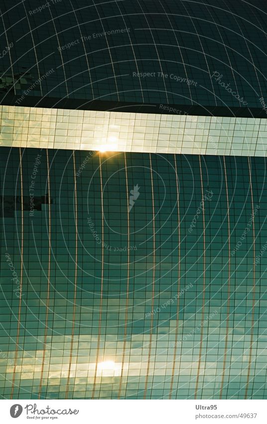 sonnenbahn Fassade Reflexion & Spiegelung Glasfassade Hochhaus Fenster Bangkok Schwimmbad Sonne reflektion Wasser Architektur