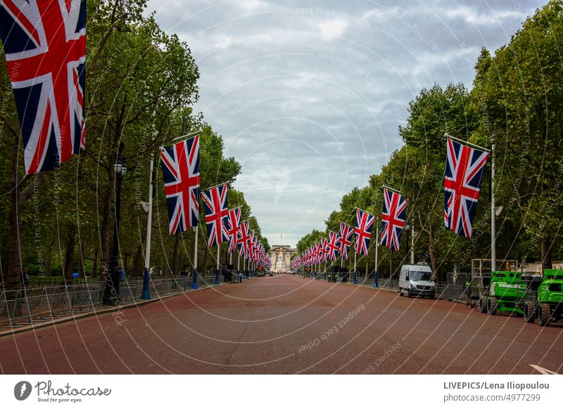 Vorbereitungen vor dem Buckingham-Palast für die Beerdigung der Königin 19. Oktober 70 Jahre Königin 8. September 2022 96 Jahre alt Elisabeth II. England London