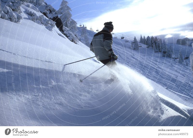 blo[:win:]ter Skifahren Tiefschnee Stock Mütze Jacke Schnee powder Fahrstuhl schifahrer