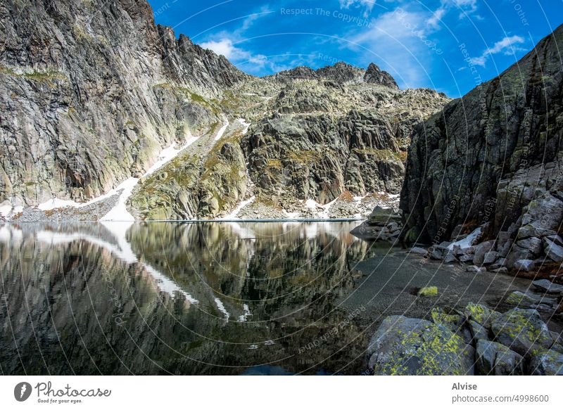 2022 06 04 CimaDasta-Granit und Wasser Berge u. Gebirge alpin Natur Italien Landschaft Sommer im Freien Ansicht Alpen See grün Tourismus Tal Himmel blau