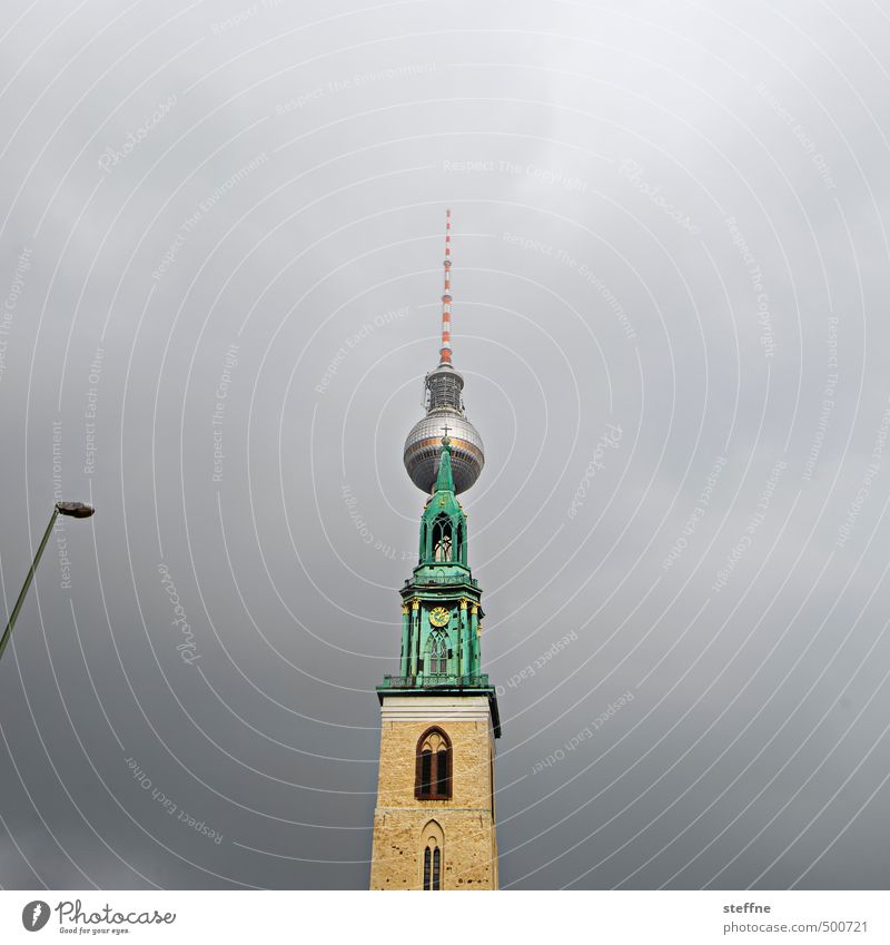 berlin, für zett Berlin Berliner Fernsehturm Berlin-Mitte Hauptstadt Stadtzentrum Skyline Kirche Turm Sehenswürdigkeit Wahrzeichen ästhetisch Marienkirche