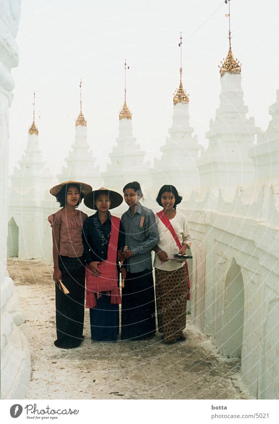 Außerirdisch Irdisch Myanmar Tempel Asien außerirdisch weiß Bekleidung Mensch Farbe Kontrast