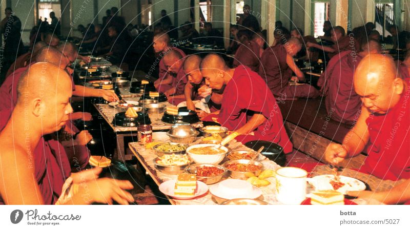 Abendmahl Mönch Myanmar Mensch Ernährung Abendessen Farbe Amerika Kontrast