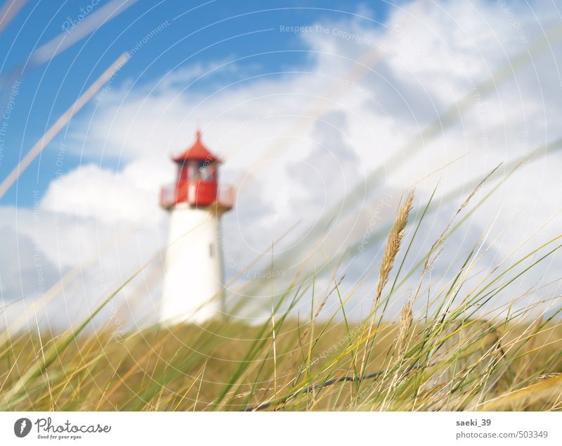 Der Wächter... Umwelt Natur Landschaft Luft Himmel Wolken Küste Seeufer Nordsee Sylt Leuchtturm Kraft Vertrauen Sicherheit Schutz Geborgenheit Hoffnung Farbfoto
