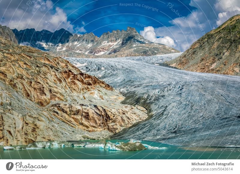 Der Rhonegletscher in der Schweiz im Sommer 2019 Natur Eis Gletscher Alpen Schnee Berge u. Gebirge Landschaft Tourismus Europa kalt reisen Schweizer alpin