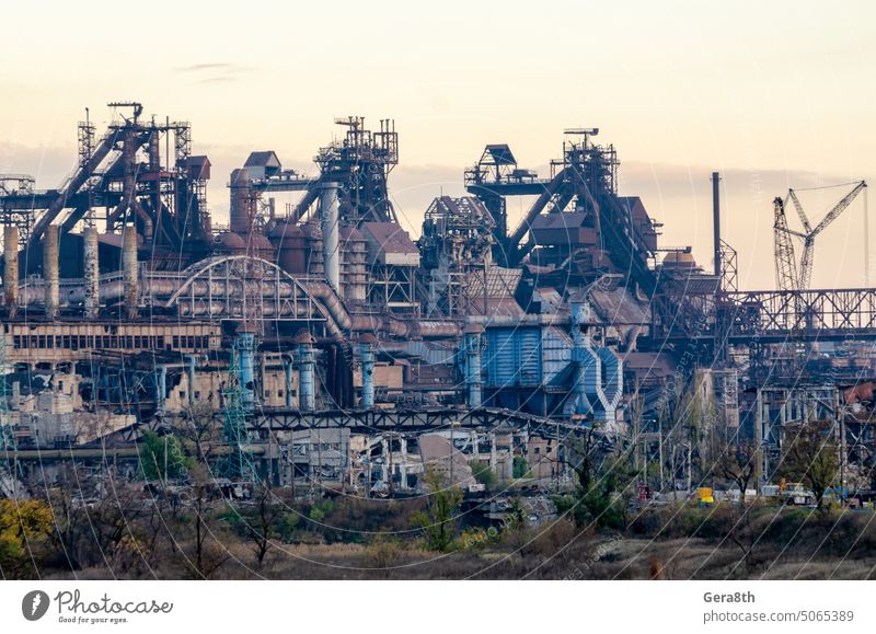 Während des Krieges zerstörtes Azovstal-Werk in Mariupol Ukraine mariupol Russland aussetzen Verlassen attackieren azov gesprengt Bombardierung gebrochen