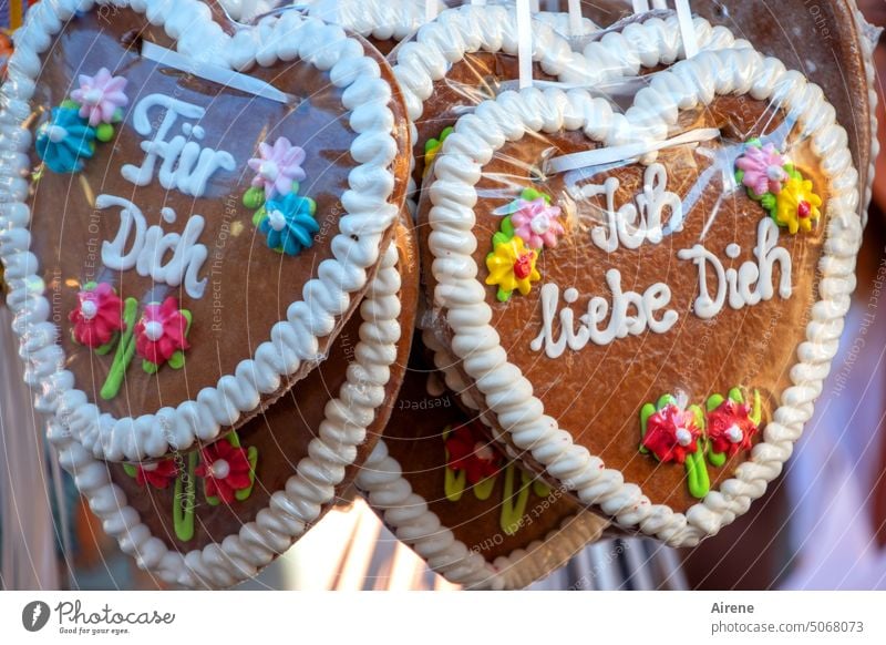 Freundschaft | und mehr Herz Oktoberfest Lebkuchenherzen Jahrmarkt Folklore Tradition Kitsch Schriftzeichen Ornament lecker retro süß Romantik herzlich