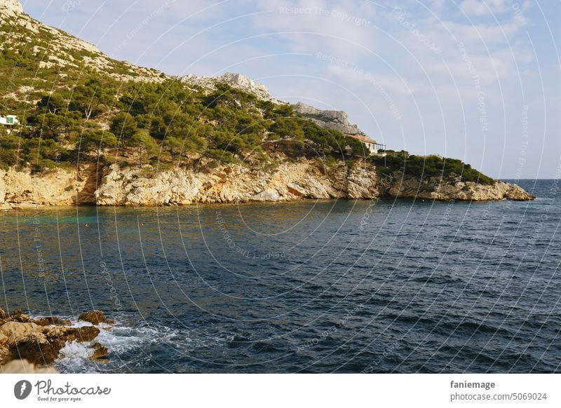 Bucht von Sormiou bucht Calanque Provence Provenzalisch mediterran Mittelmeer südfrankreich Sonne Wärme Meer blau Felsen Landschaft sonnenuntergang