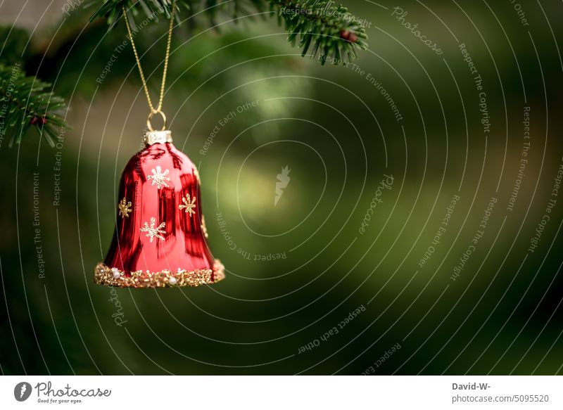Glöckchen am Tannenbaum glöckchen Weihnachten & Advent Feste & Feiern festlich weihnachtlich Weihnachtsdekoration Tradition Weihnachtsmotiv Weihnachtskarte