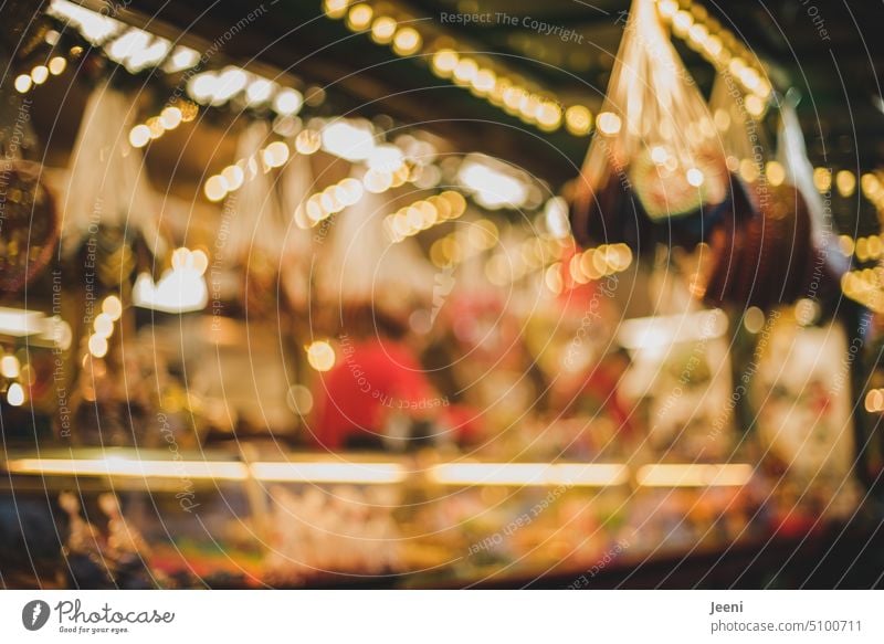 verschleiert | Süße Sünde auf dem Weihnachtsmarkt Weihnachtsbeleuchtung Unschärfe leuchten Stimmung Markt Abend Vorfreude Beleuchtung stimmungsvoll Atmosphäre