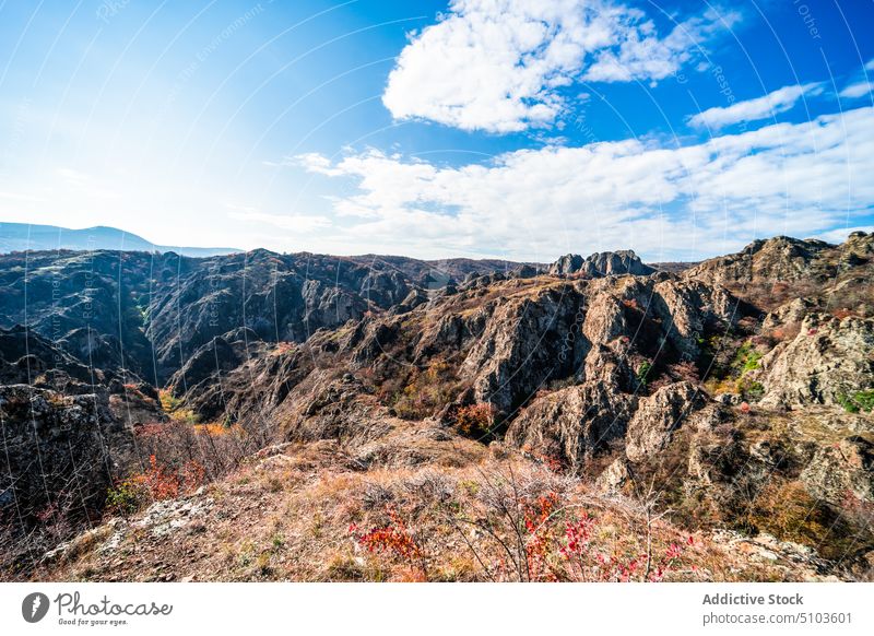 Herbstliche Berglandschaft der Birtvisi-Schlucht herbstlich Herbstzeit Georgien georgisch Wanderung Wahrzeichen Landschaft Natur routinemäßig Saison