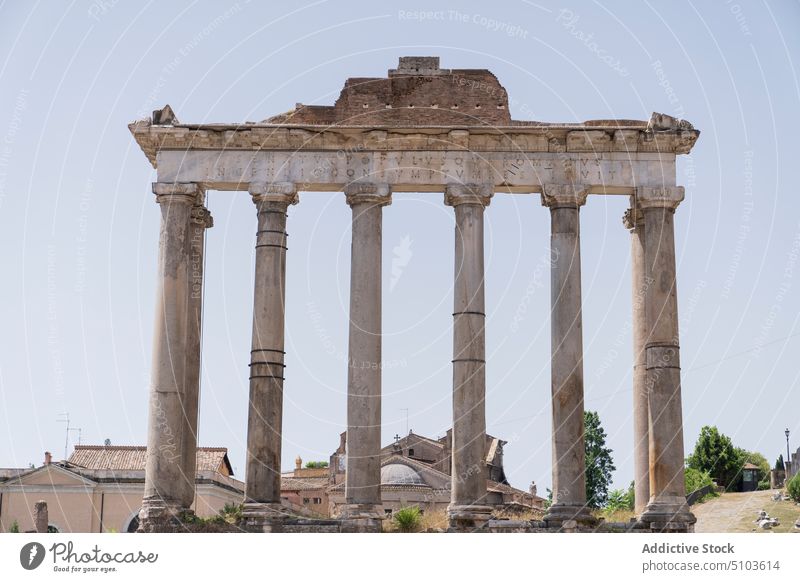 Überreste eines antiken Tempels auf dem Platz Ruine Quadrat Architektur historisch berühmt Erbe Kultur Denkmal Rom Italien Tempel des Saturn römisches Forum