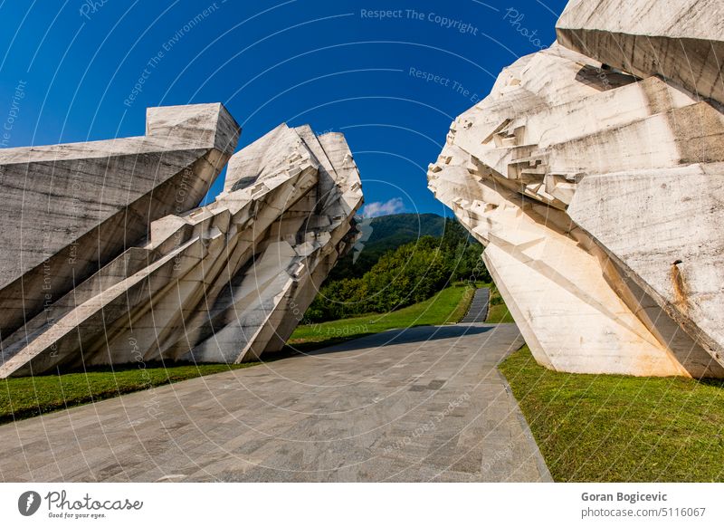 Weltkriegsdenkmal Tjentiste in Bosnien und Herzegowina Gasse architektonisch Architektur Kunst Balkan Bataillon Gebäude komplex Ausflugsziel Feind Europa