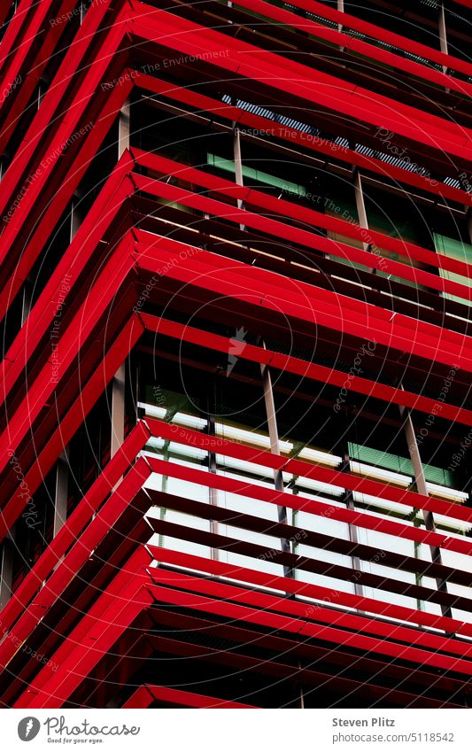 Ein Haus mit einer roten Fassade Architektur Fassadenverkleidung Berlin