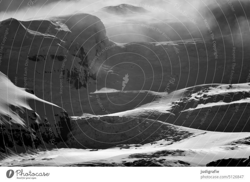 Island Gletscher Gletschereis Wolken Licht Schnee Eis Landschaft Klimawandel Umwelt Urelemente Berge u. Gebirge kalt Frost Natur außergewöhnlich Öræfajökull