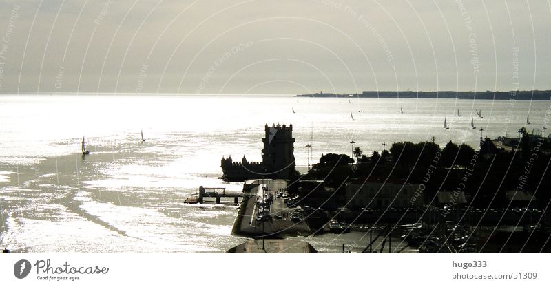 Verteidigungsbasis am Tejo Lissabon Meer Wasserfahrzeug Segelboot Festung See Panorama (Aussicht) Turm von Belem Fluss Küste klare sicht gegenlicht. groß