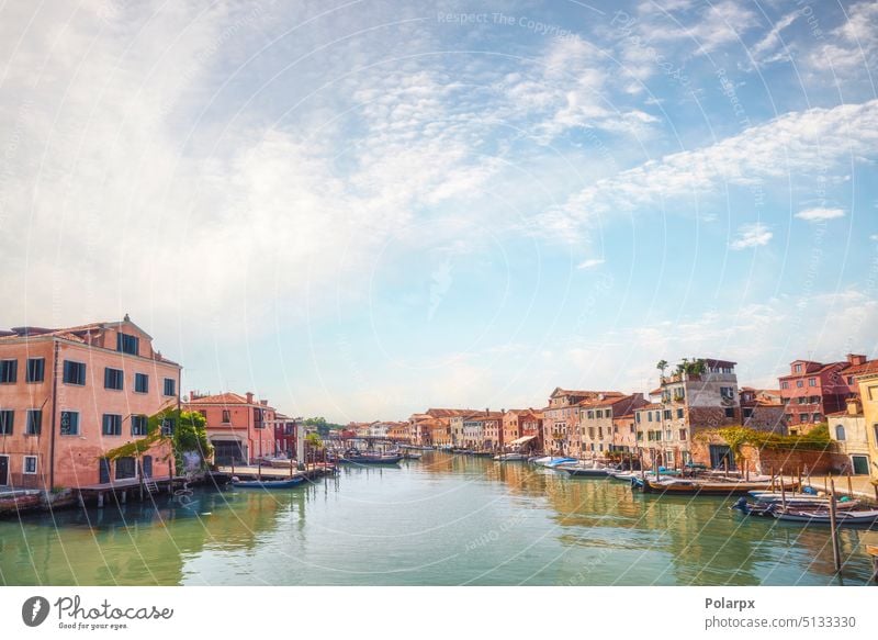 Flusskanal in Venedig Italien Verkehr blau Veneto Rialto Sonnenuntergang Feiertag Menschen urban Kultur schön Stadt touristisch MEER Kanal großer Kanal Himmel