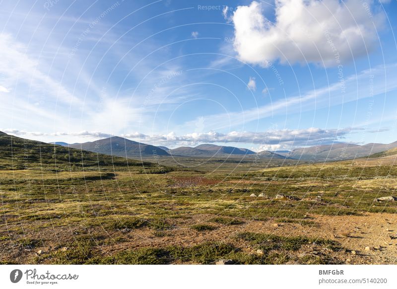 Aussicht vom Aussichtspunkt Snøhetta Skandinavien Landschaft szenisch Himmel spirituell Tourismus touristisch Reise Urlaub Wolken Gras natürlich Natur